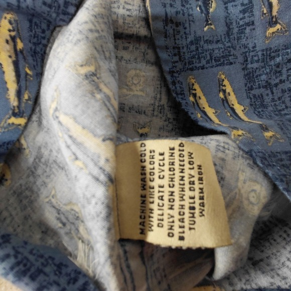 MunsingWear Shirt Mens LARGE Blue Fisherman Rod Fly Fishing Button Short Sleeve - Picture 6 of 8